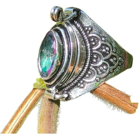 Mystic Topaz Secret Stash Poison Box Ring - Unisex 6 Silver Plated Jewelry - Picture 1 of 9
